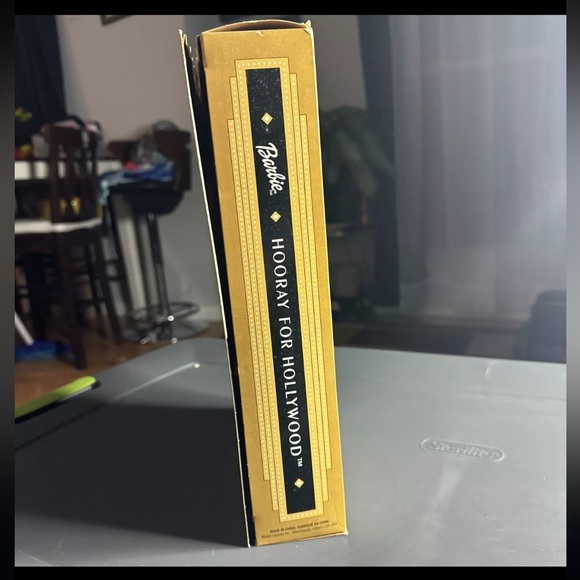 Hooray For Hollywood Special Edition Barbie Doll #56901 NRFB - Picture 4 of 6